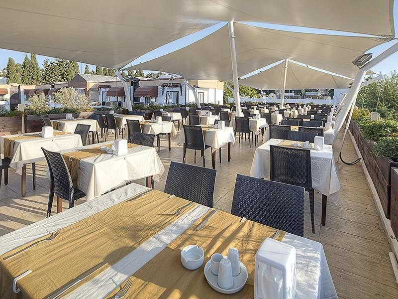 Risa Hotel All Inclusive Bitez Exteriör bild