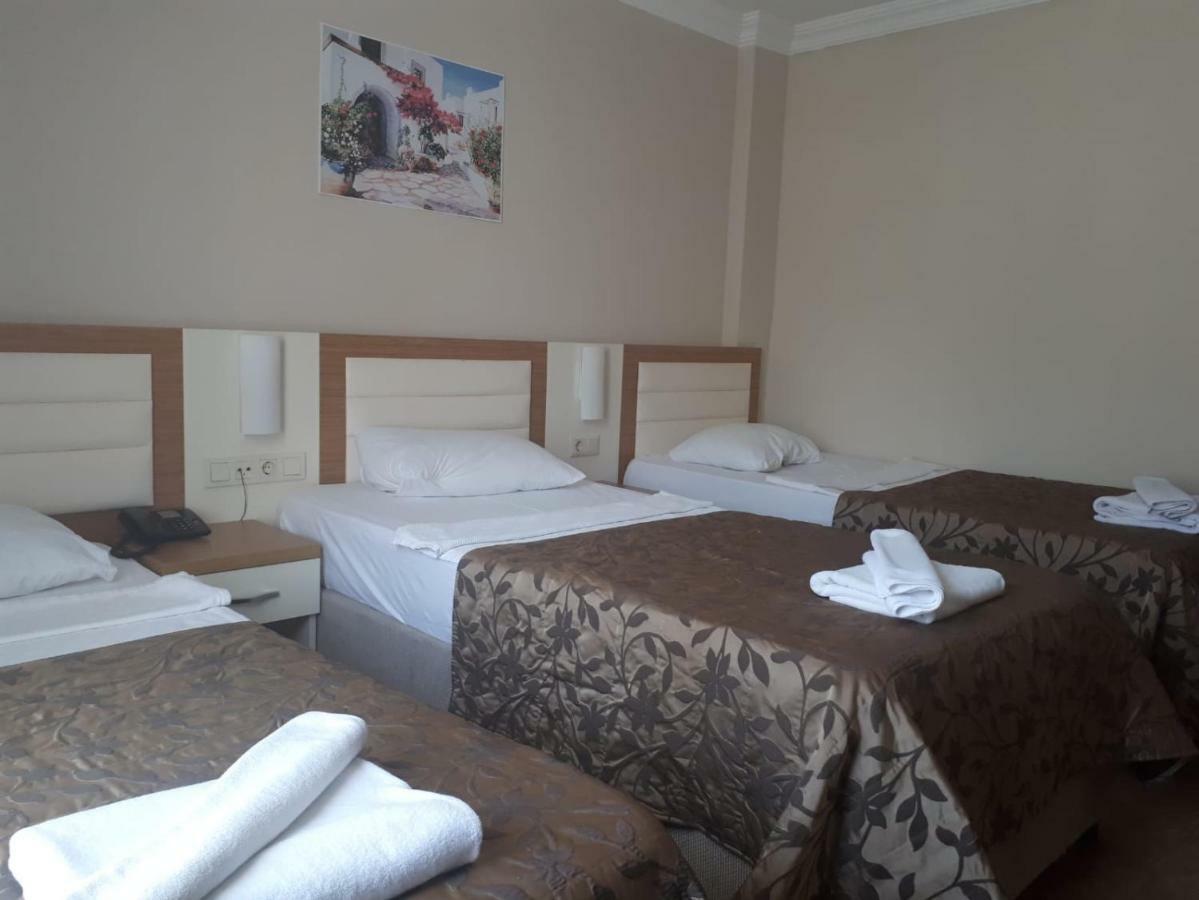 Risa Hotel All Inclusive Bitez Exteriör bild