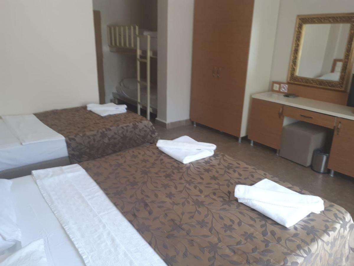 Risa Hotel All Inclusive Bitez Exteriör bild