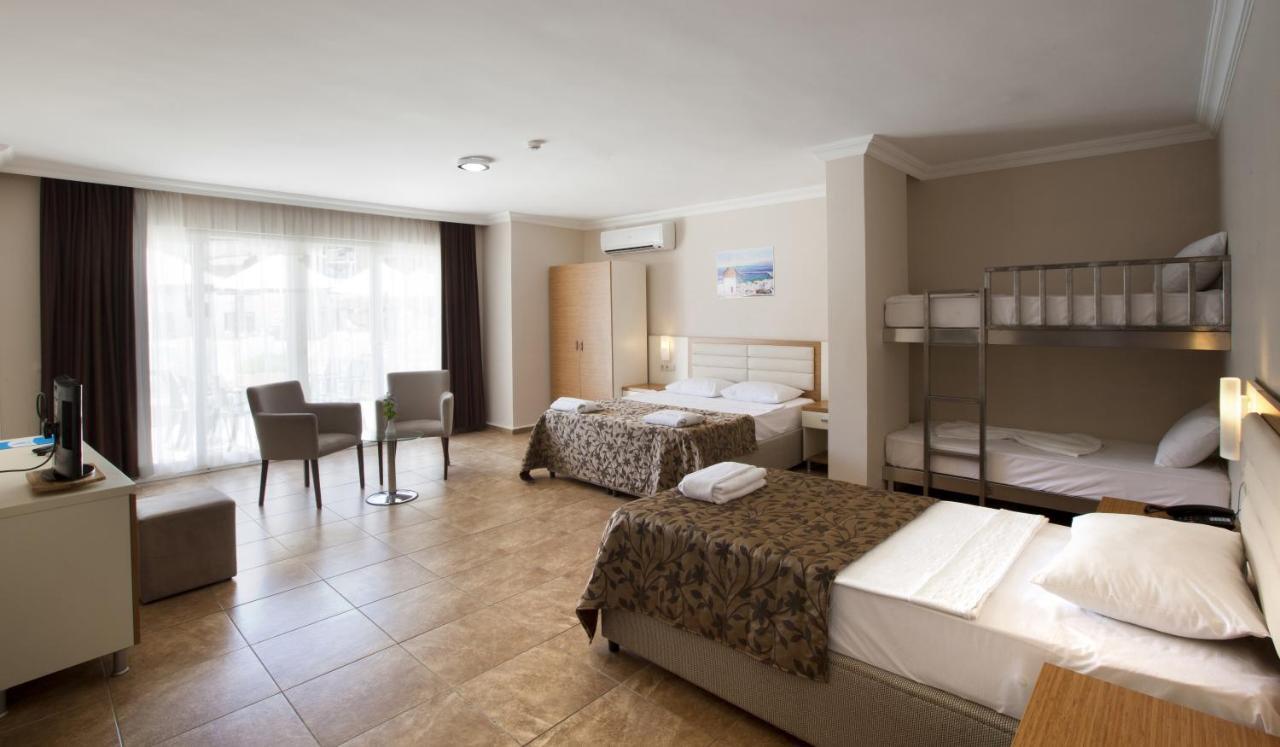 Risa Hotel All Inclusive Bitez Exteriör bild