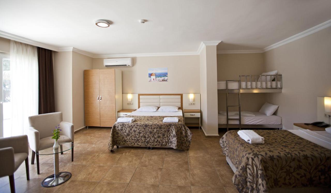 Risa Hotel All Inclusive Bitez Exteriör bild