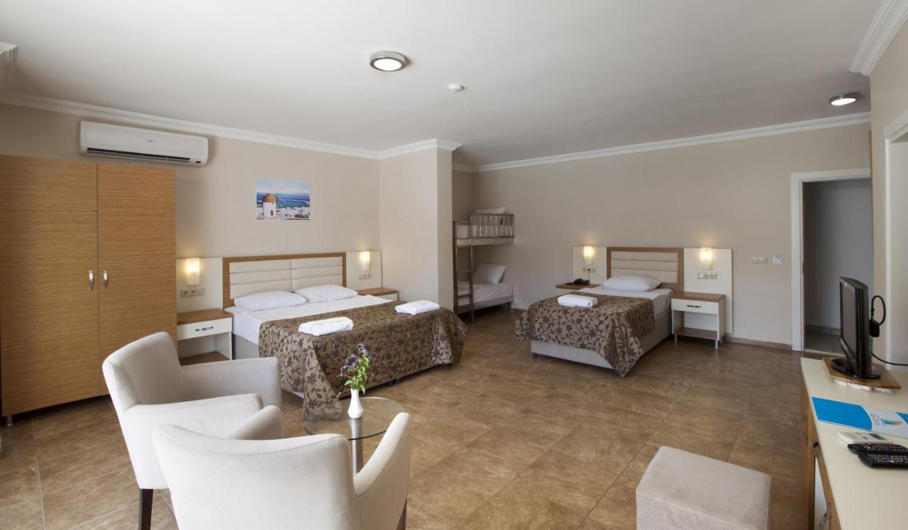Risa Hotel All Inclusive Bitez Exteriör bild