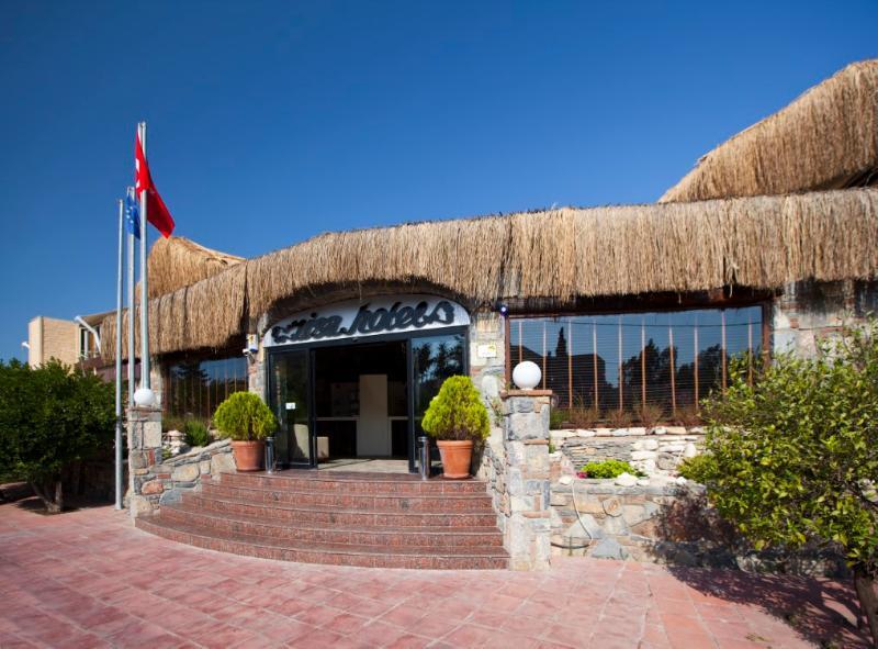 Risa Hotel All Inclusive Bitez Exteriör bild